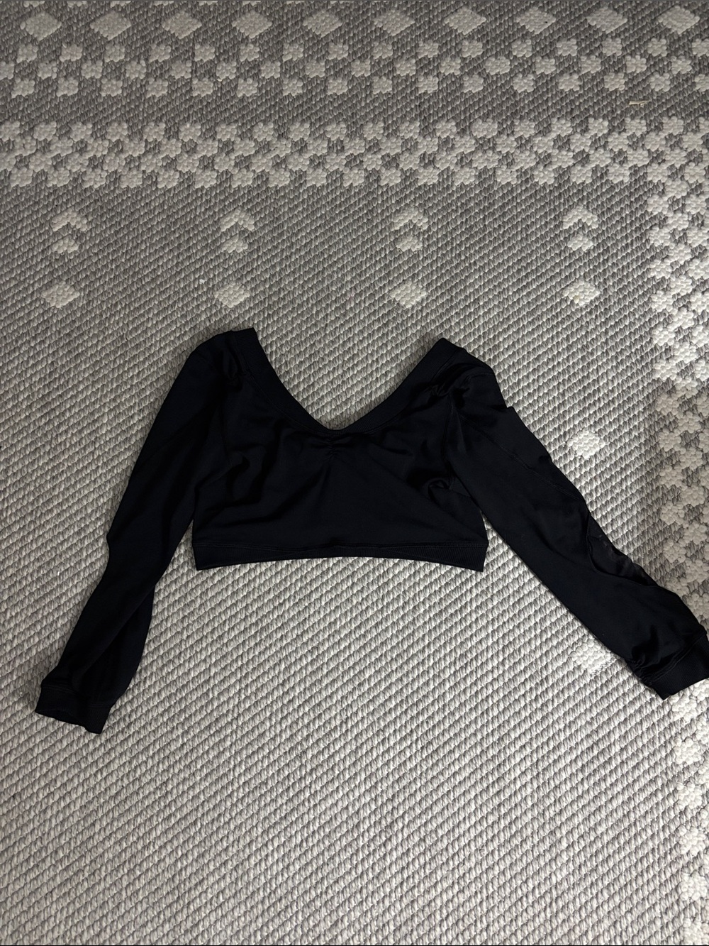 Lululemon Black Long-Sleeve V-Neck Crop Top - Women